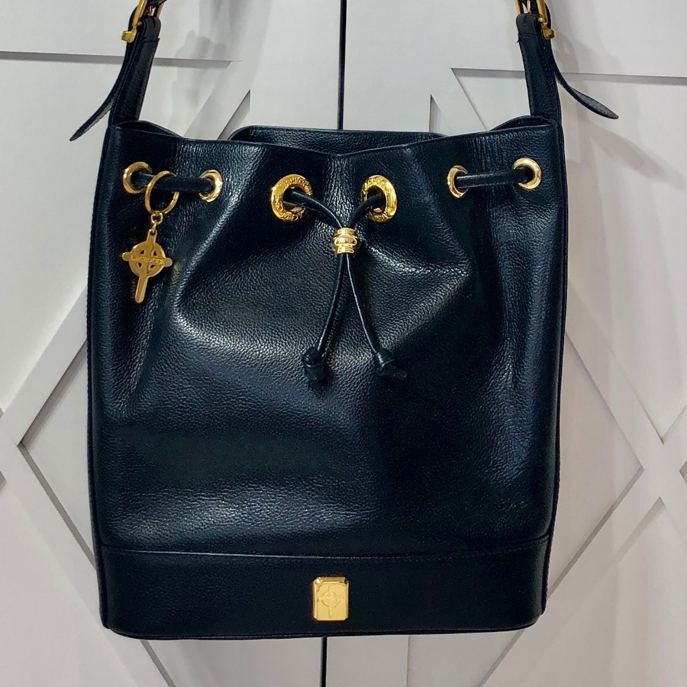 Lacrocce navy leather handbag; gold accents - New- Excellent condition!